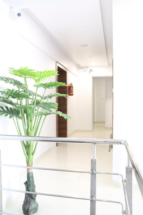Hotel Apple Inn Navi Mumbai Exterior photo
